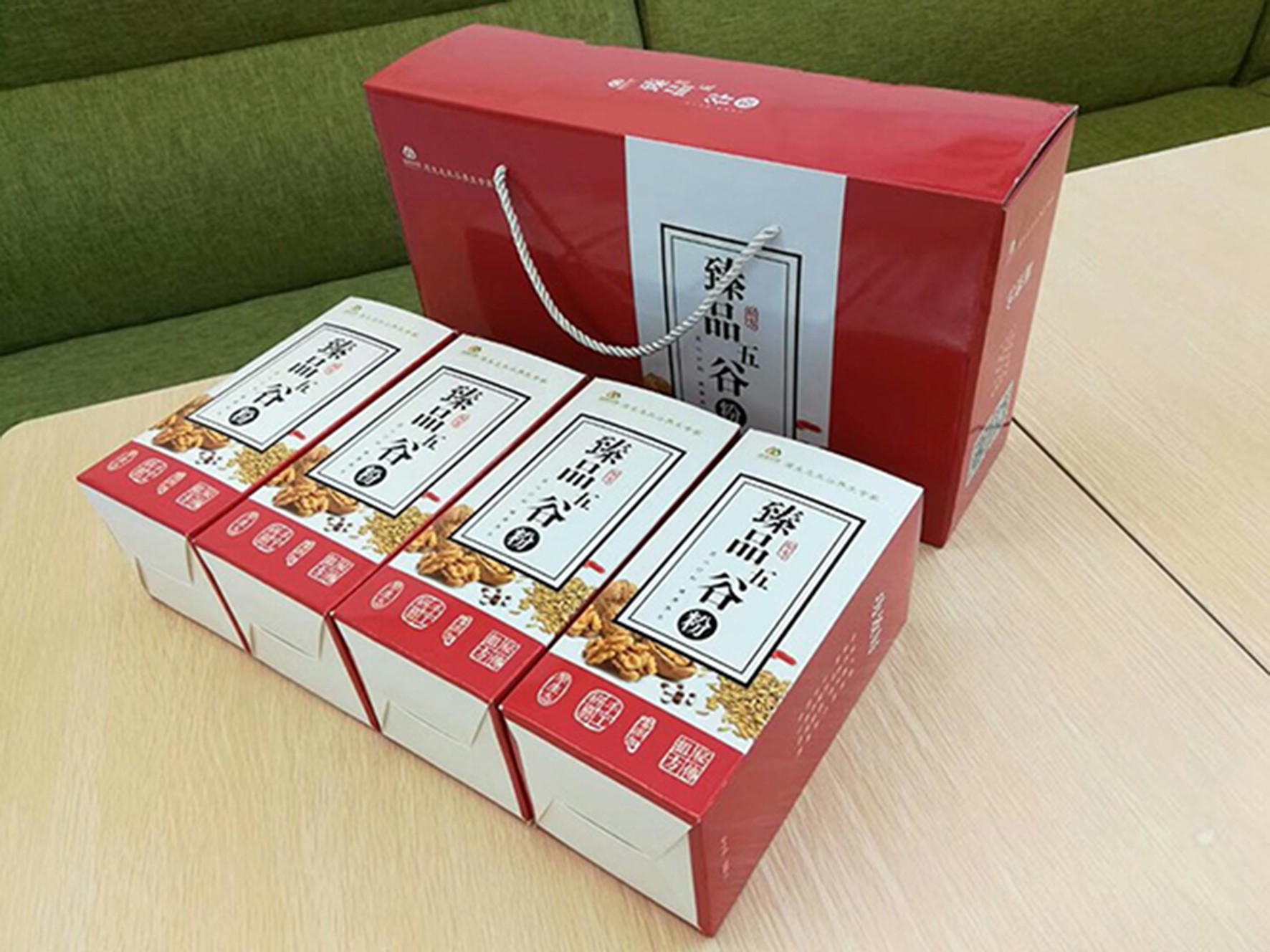 北京油侬米侬